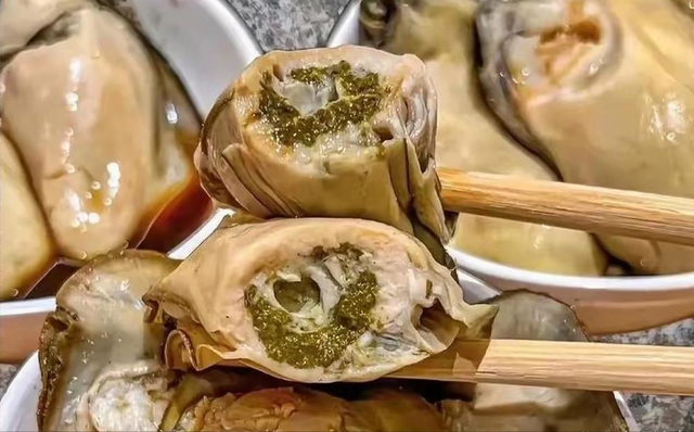 生蚝里面绿绿的像“屎”一样的东西是什么？到底能不能吃？