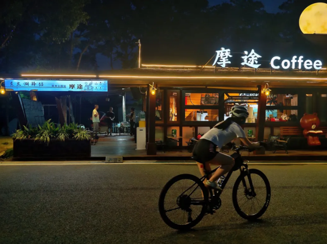 与世界级车手同赛道！解锁苏州太湖1号公路东太湖S湾最美骑行线