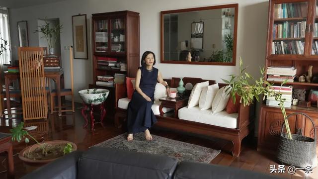 中国顶级女藏家:收了30年的家具,拍出2亿天价