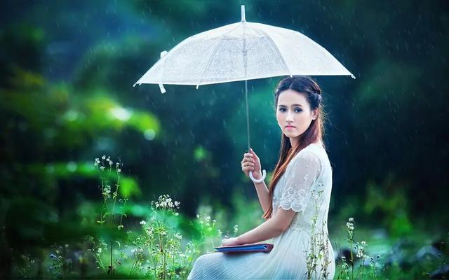 雨中听秋