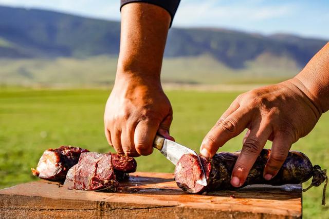 草原花海,塞外江南——超全新疆伊犁旅游攻略