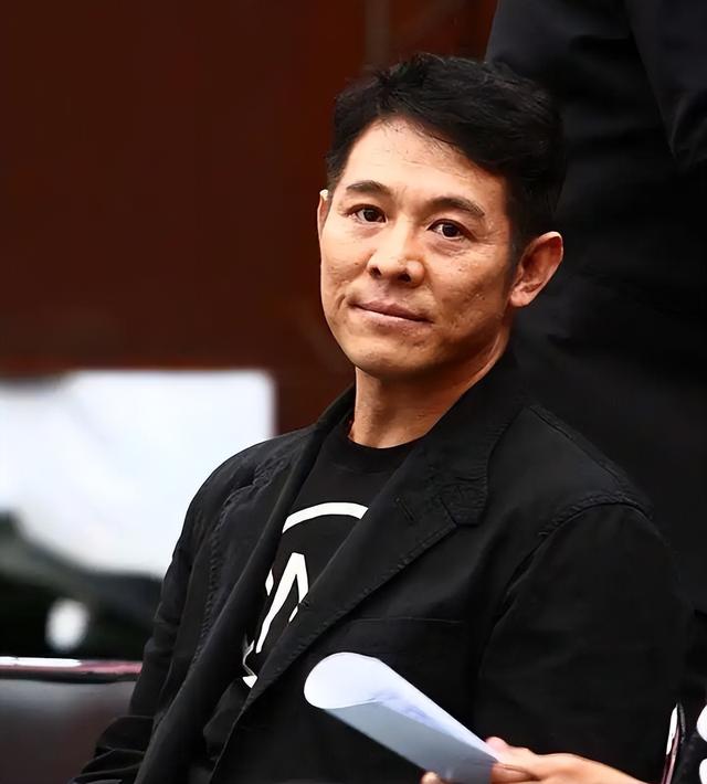 “换心”传闻真相大白仅1月，李连杰官宣3大喜讯 野心太大藏不住了