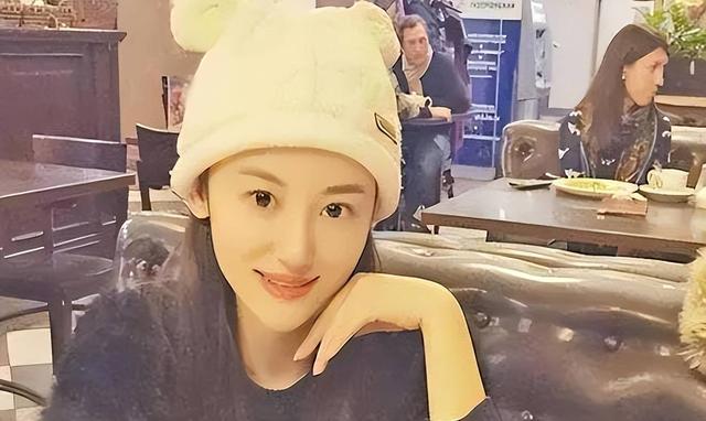 原来她早已去世，26岁全身溃烂因癌症而亡，被家人“吸血”多年！