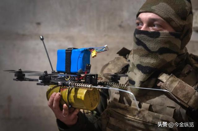 乌克兰最致命士兵曝光！"螃蟹"臂章成死亡标记，俄乌战场现新杀器