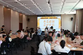 巧手嵌螺钿，非遗焕新彩图片