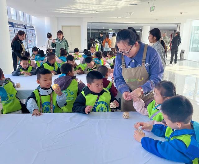 机器狗跳舞、科技机器人手作……晋创谷·大同科技文化节来了