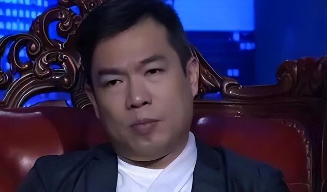 善恶终有报，曾经在求职节目里咄咄逼人的老板，如今竟沦落成这样