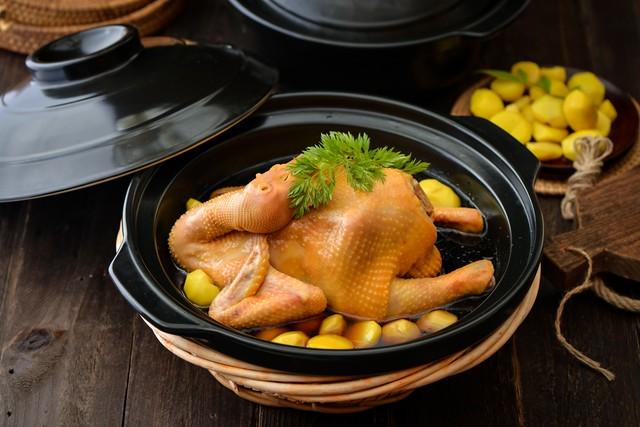 广西秋熟透了！红枫燃林、银杏铺古村，3条路线承包全国颜值巅峰