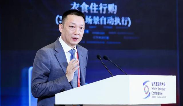 曝荣耀9900mAh±大电池试产，Robot Phone明年发