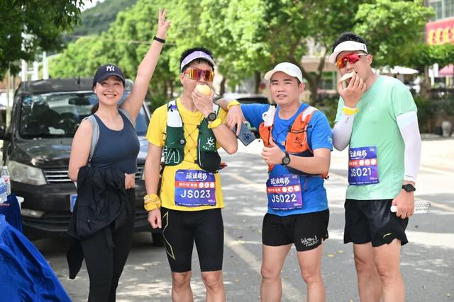 “步”忘初心，与健康同行！山海徒步共迎华大26周岁生日