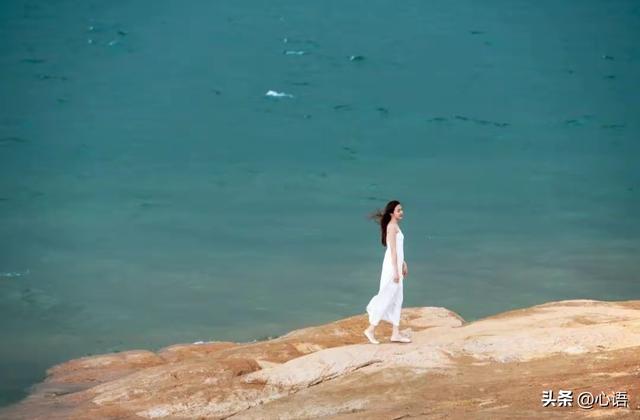 人生是一本剧本，一切需要自己演好，天天是直播，看你如何演好它