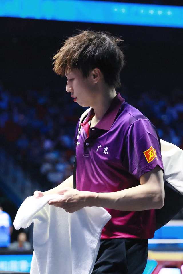 全运会！孙颖莎4：1大胜世界冠军，陈梦大获全胜	，樊振东丢局！