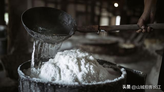 四川被成都光芒掩盖的宝藏城市，拥有4张响亮名片，你去过吗？