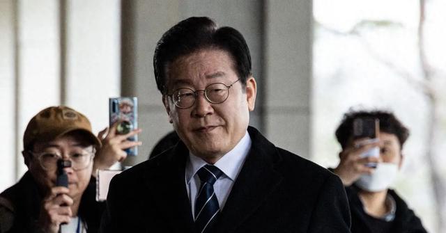 第一个公然拒绝93阅兵的总统，李在明通告全球，韩国降格对待中国