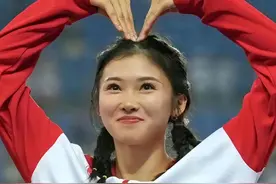 难怪吴艳妮在国家队中这么狂！她的背后站着这个人，如今瞒不住了图片