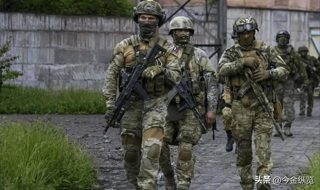 美国学者：中国军力飙升引全球瞩目，中美对话成化解冲突"生命线"