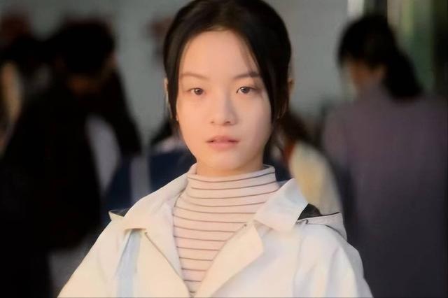 明明长相“磕碜”，却偏要尬演“第一美人”，这6位女星真不害臊