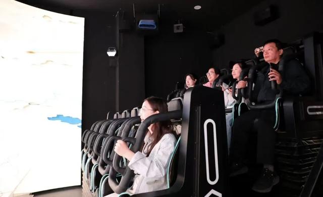 秦皇祖邑千年韵，祁山灯会万古情