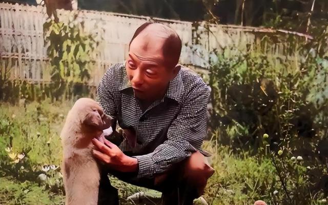 张学良被囚54年，生活奢华，月经费超北京人均工资400多倍