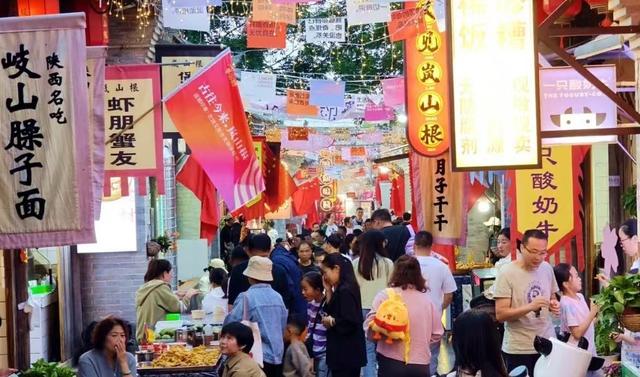 岚山根·运城印象街区： 领略多元美食文化独特魅力