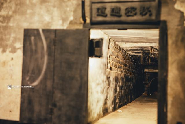 山西传奇金库，鼎盛时存着300亿，刘伯温设计的龙柱直插地库中央