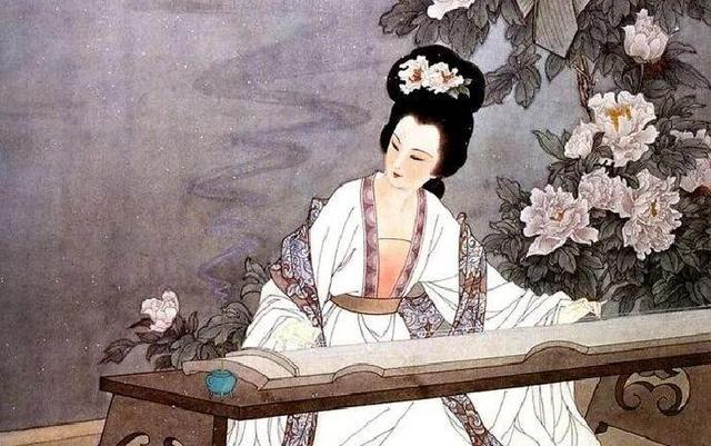 只因长得漂亮，先后被6人轮番霸占60年，48岁依然被人争抢宠爱