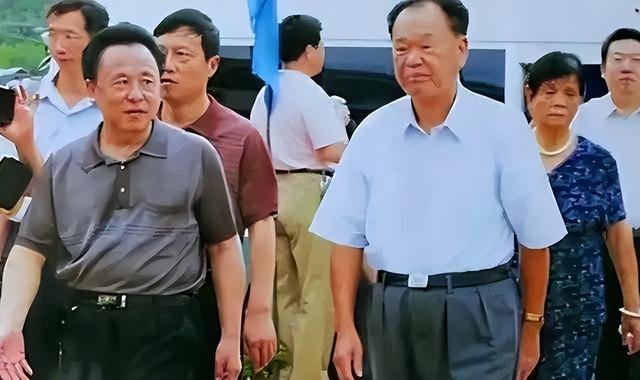 包养多名个情妇	，生下11个私生子，75岁还在拼命生娃!他是谁？