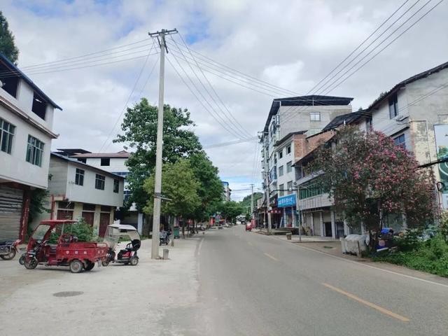 川东花桥镇：广安北大门，三市交界点