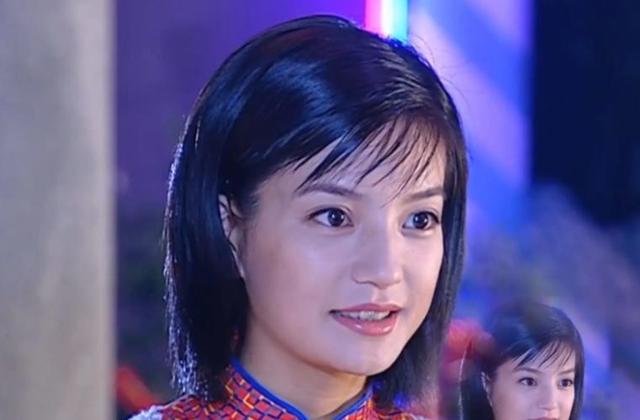 事业没了，婚也离了，被封杀5年后赵薇不再隐忍	，首次回应传闻