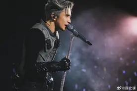 薛之谦方严正声明：虚假消息！图片