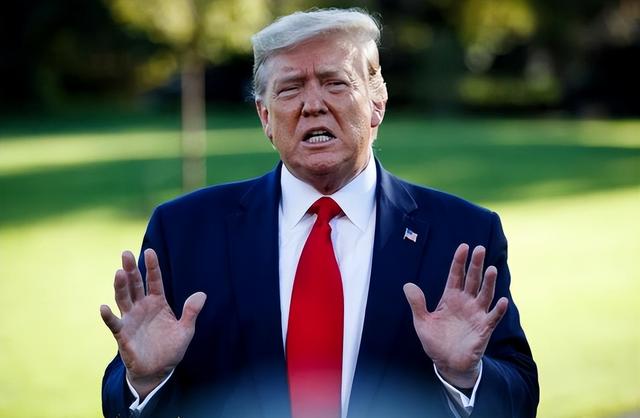 彻底不演了！特朗普宣布，从委扣押的中国油轮，将由美国永久保留