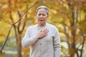 医生忠告：若是确诊了心衰，这3物马上停止食用，不要害了自己！图片