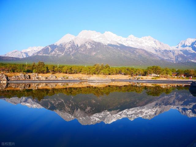 玉龙雪山全攻略！冰川公园+蓝月谷+日照金山，避坑指南全在这里！