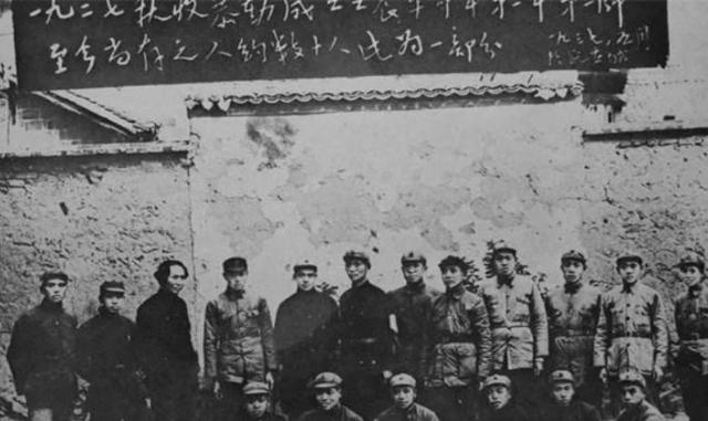 1937年，红军一团长到延安，毛主席疑惑：半年了，怎么也不来看我