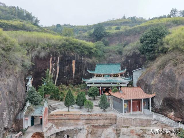 郴州的“坦”，丹霞洞穴中的独特景观，刷新你的认知！