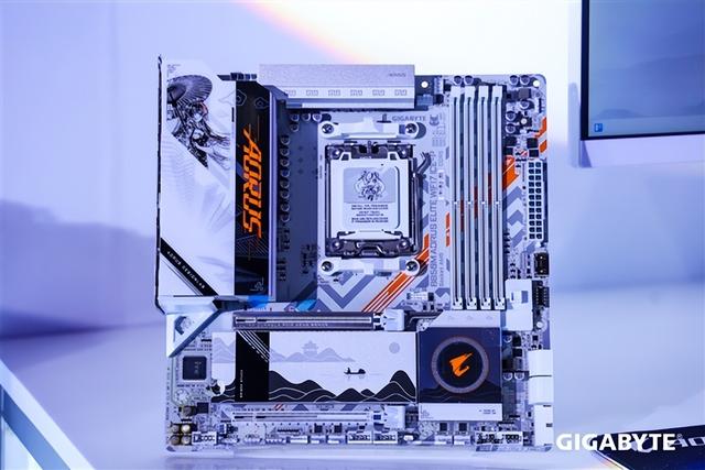 技嘉秀出六大肌肉！锐龙X3D打鸡血、DIY进入3.0新时代