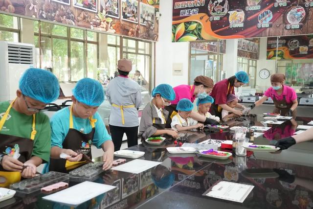 万宁“双节”成绩单:揽金3.8亿元,接待游客57.47万人次