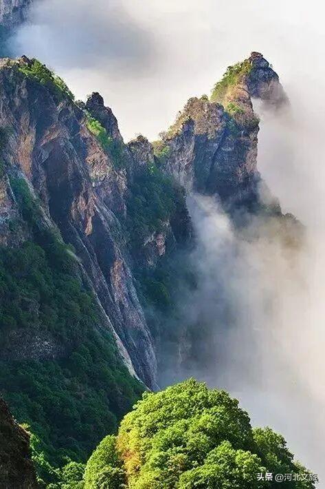 白石山，大自然的地质杰作~