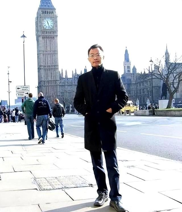 建议把中国分成7个国家，愿为美国战死，北大教授为何口出狂言？