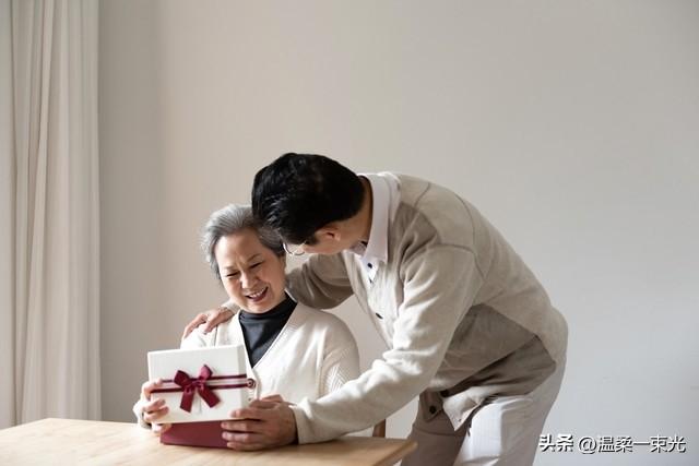 不管你信与不信，女性过了60岁后，基本都有如下几个方面的需求！