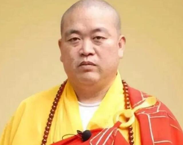 拔出萝卜带出泥！释永信下马，举报人被扒惊天丑闻，难怪会被开除