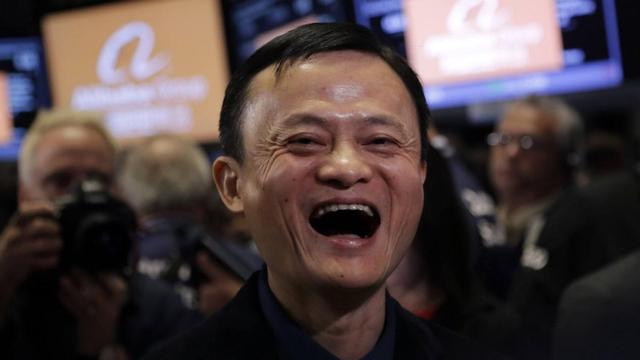 套现千亿、“消失”六年后，马云再现身蚂蚁森林，人民日报评得对