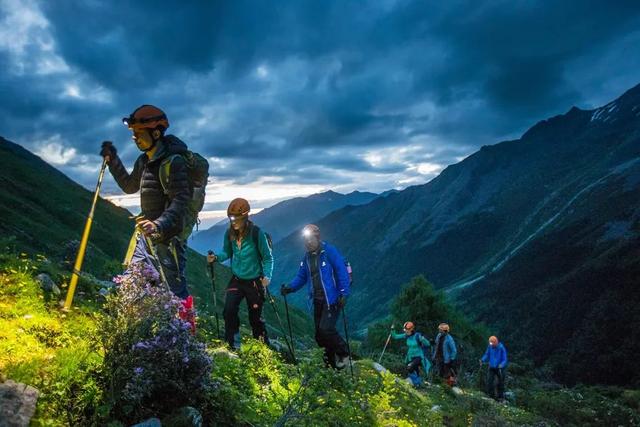 森林徒步、雪山攀登、星空露营！藏在黑水的避暑秘境，就在……