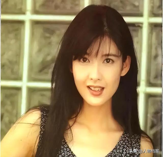 被戴8次绿帽子，3次被捉奸在床，这就是我们“玉女”守卫的爱情