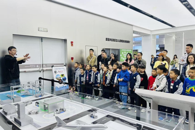 “工业风”旅游很火？成都这10处必打卡！