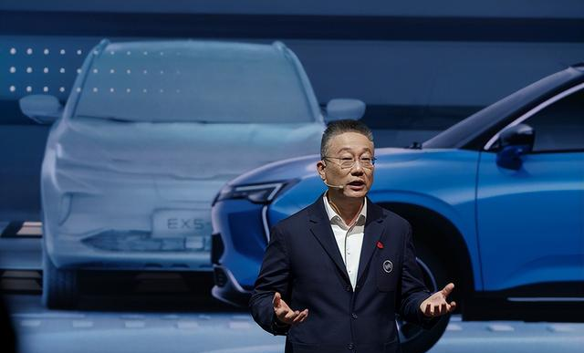 一夜负债200亿？电动车巨头轰然倒塌，创始人赴美后杳无音信