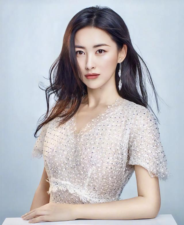 18位来自北京的女艺人	，每一位都才貌俱全，你最欣赏哪一位？