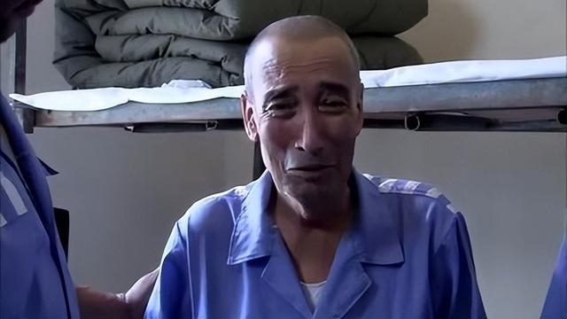 舅舅96年坐牢前买下京城5栋四合院，十年后出狱一看，当场懵了