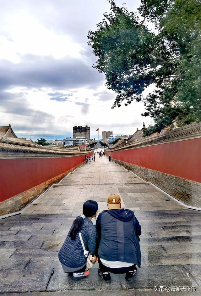 锡林浩特的两座寺院让我长见识了，佛教博大精深