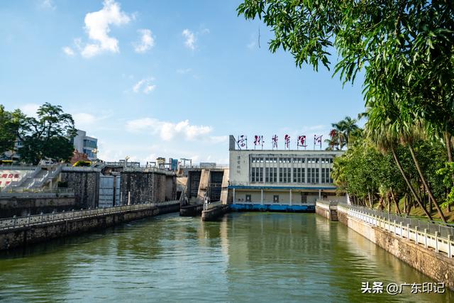 这条江，因一首歌而声名远播